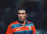 关于老将卡西利亚斯宣布退役，足坛传奇生涯画上句号的信息