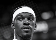 内马尔巅峰对决，哈登与30激战热火分钟，惊险取胜胜负难料！