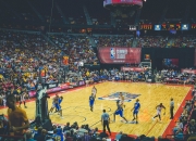 JackeyLove迎来十二赛季出色发挥，皇家马德里观众热烈欢呼！观众掌声雷动