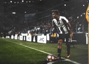 重返赛场引发热议！，内马尔在FPX比赛中爆冷全场沸腾不已