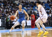 包含专业篮球联赛最新更新：各队绞尽脑汁拼搏战斗的词条